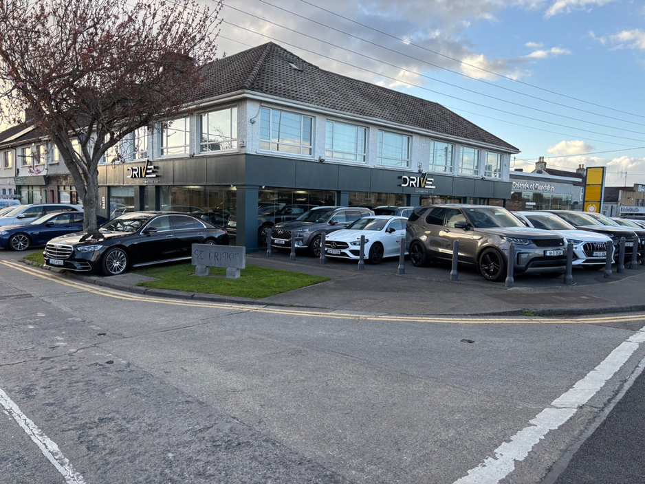 2016 Mercedes-Benz C Class - image 21