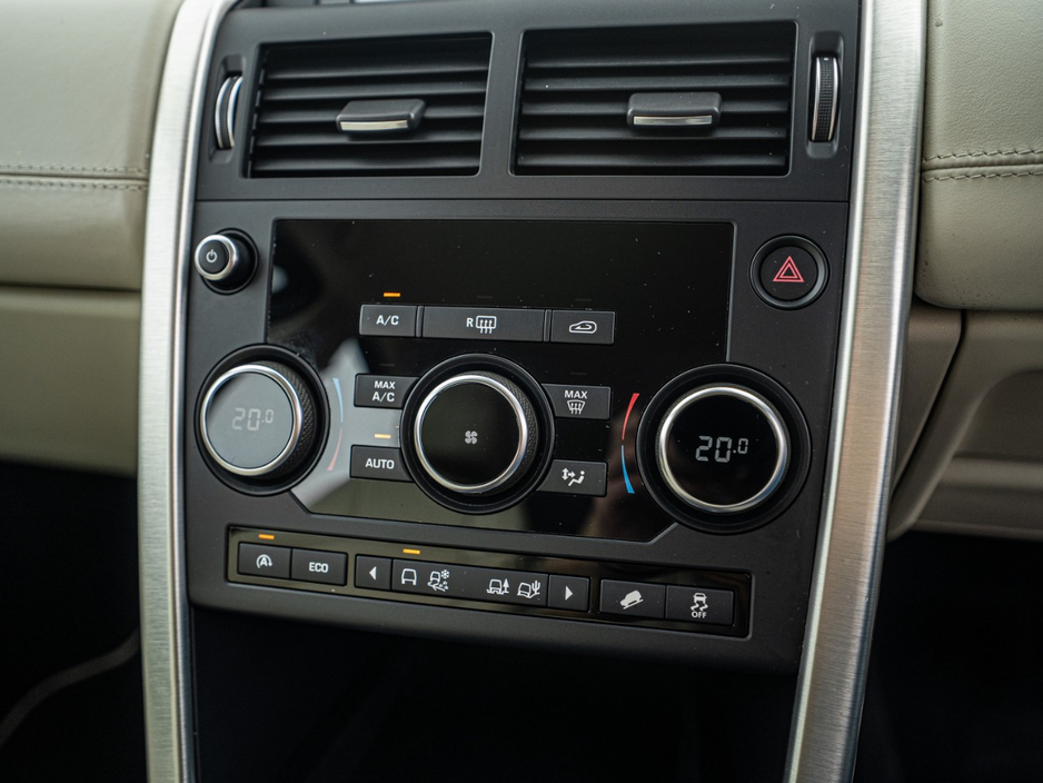 2016 Land Rover Discovery Sport - image 36