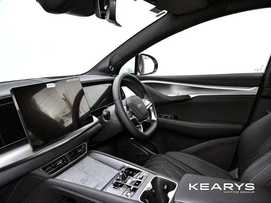 2026 BYD Sealion 7 - image 9