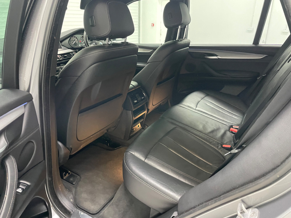 2017 BMW X5 - image 14