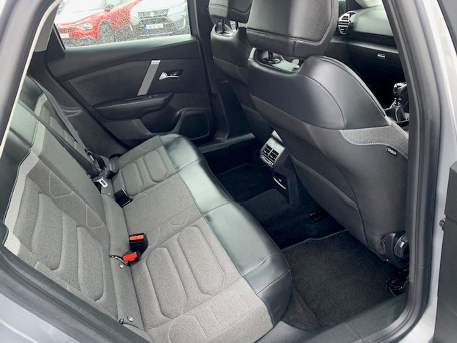 2021 Citroen C4 - image 10