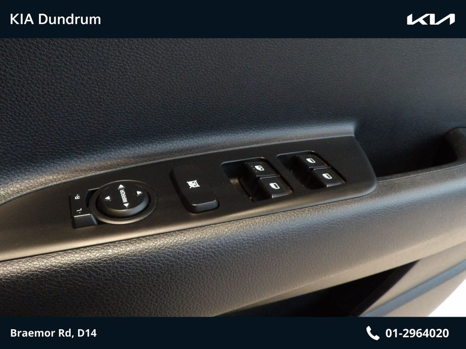 2023 Kia Stonic - image 8