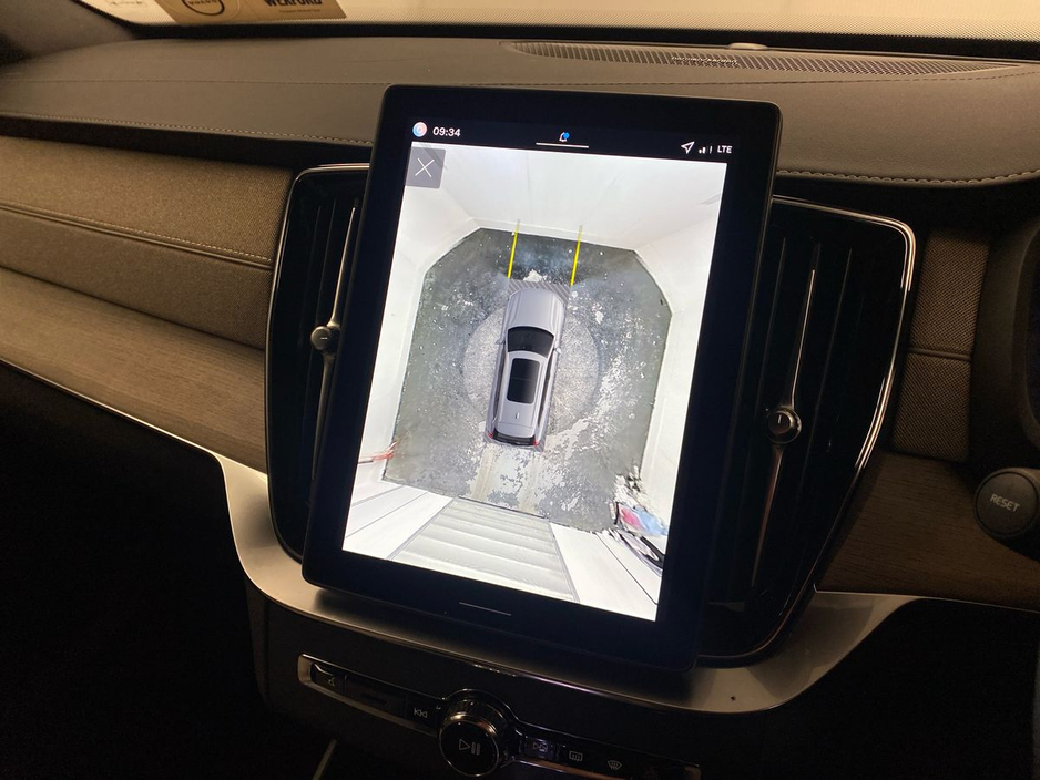 2026 Volvo XC90 - image 15