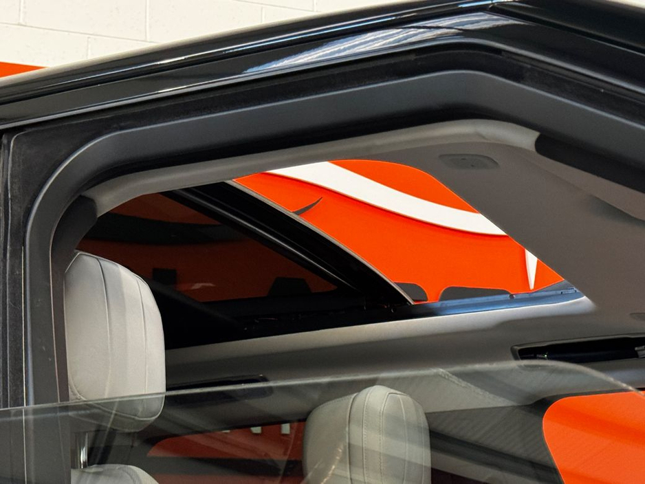 2022 Land Rover Range Rover Sport - image 2