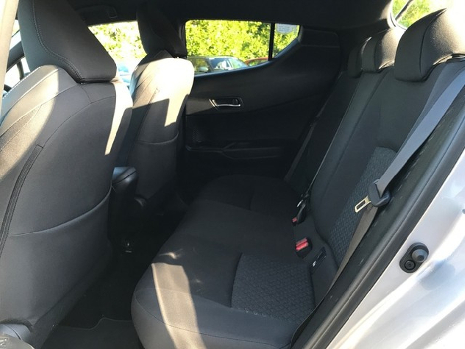 2023 Toyota C-HR HYBRID SPORT - GRANDONS €27,995