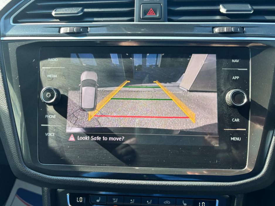 2020 Volkswagen Tiguan - image 18