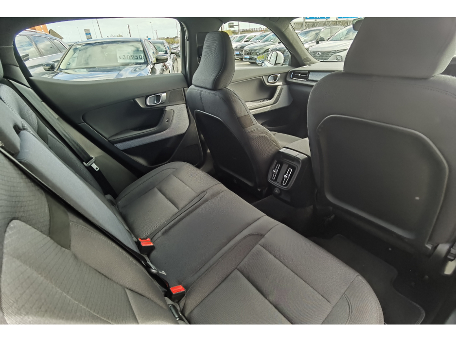 2023 Polestar 2 - image 11