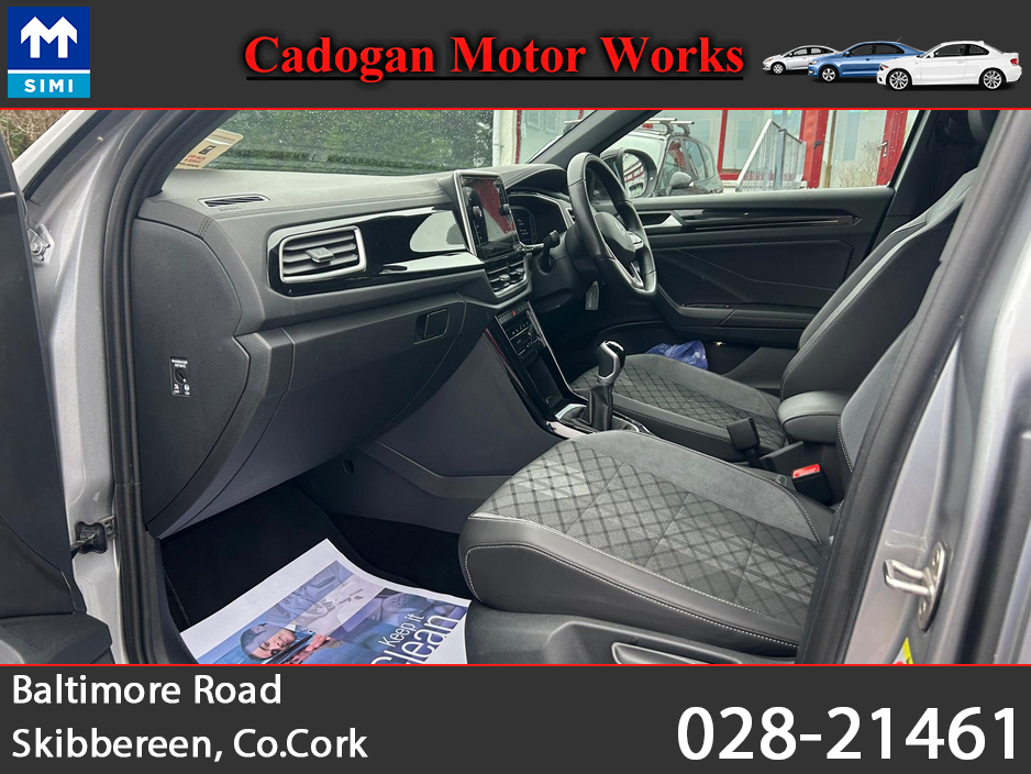 2023 Volkswagen T-Roc - image 6