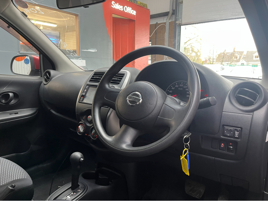 2016 Nissan March - image 8