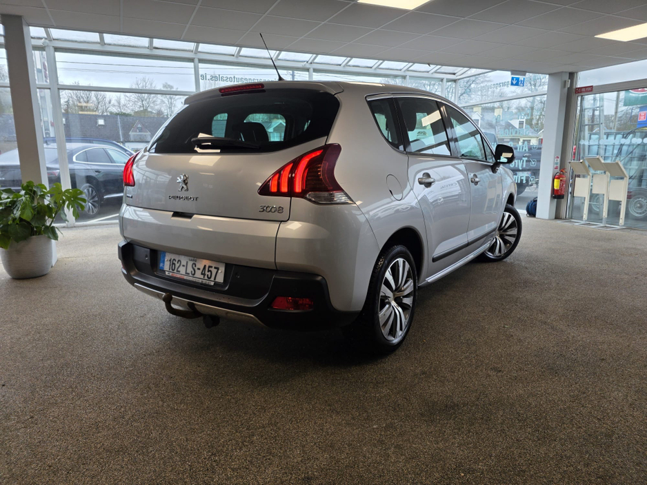 2016 Peugeot 3008 - image 7