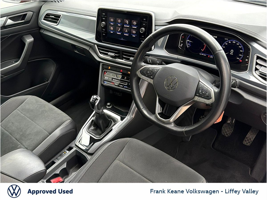 2022 Volkswagen T-Roc - image 7