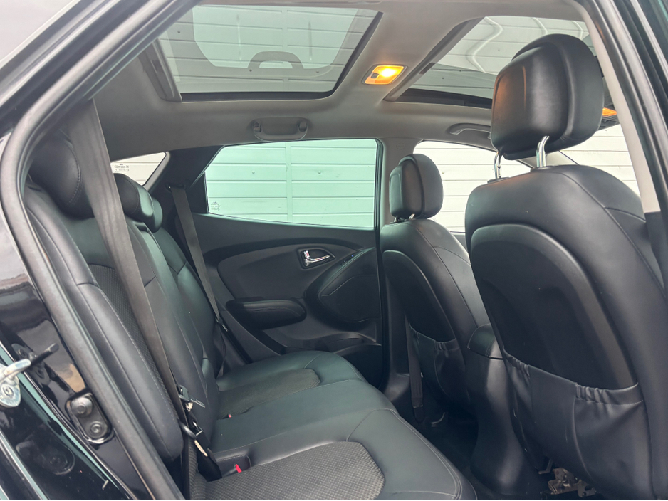 2013 Hyundai ix35 - image 11