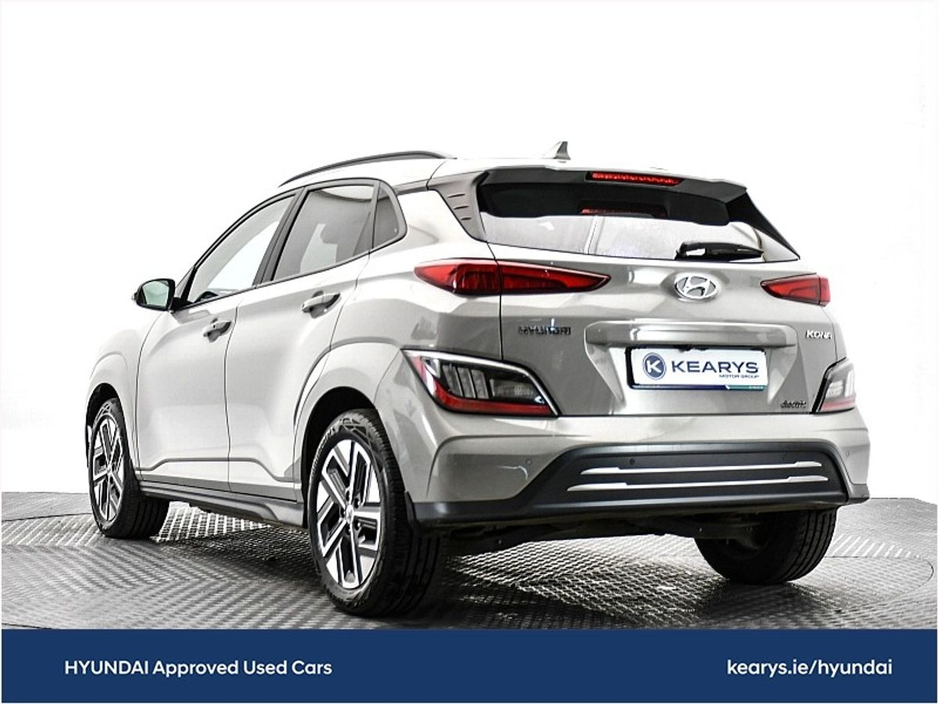 2022 Hyundai Kona EV Premium 64 kWh €22,490