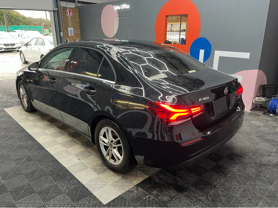 2021 Mercedes-Benz A Class 2021 MERCEDES-BENZ A180 SEDAN 1.4 AUTOMATIC / CRUISE CONTROL / REVERSE CAMERA / PADDLE SHIFTERS