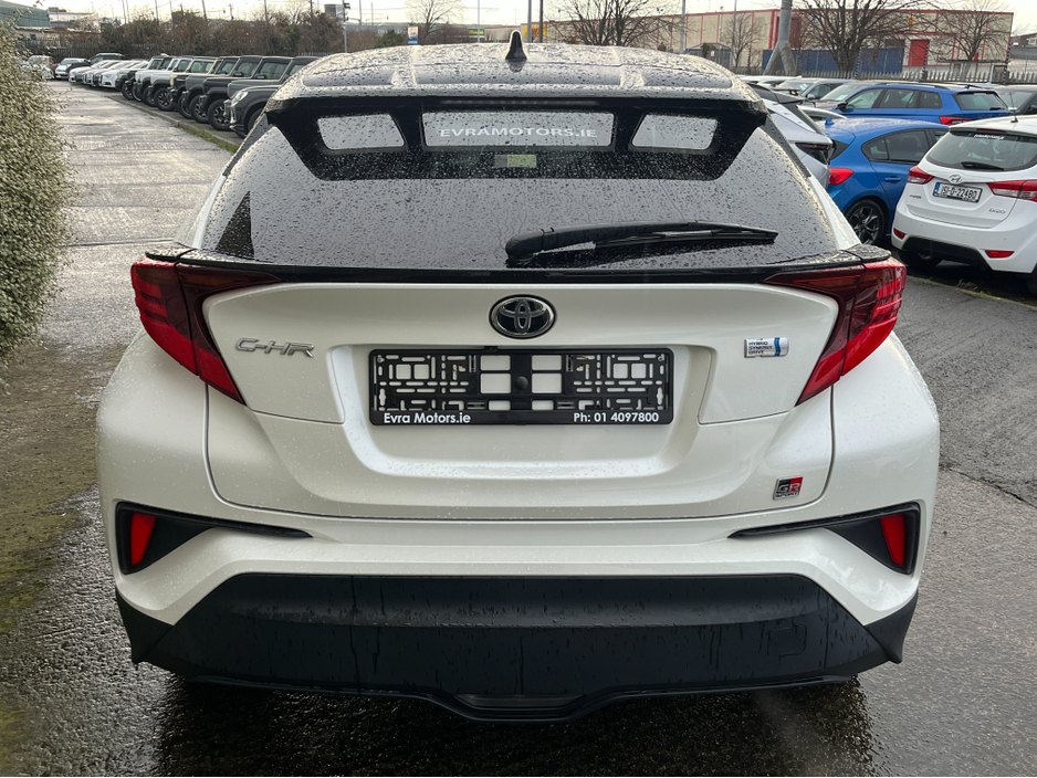 2019 Toyota C-HR GR SPORT AUTOMATIC HYBRID 1.8 PETROL //REVERSE CAMERA//KEYLESS ENTRY//HALF LEATHER SEATS//ADAPTIVE CRUISE CONTROL//