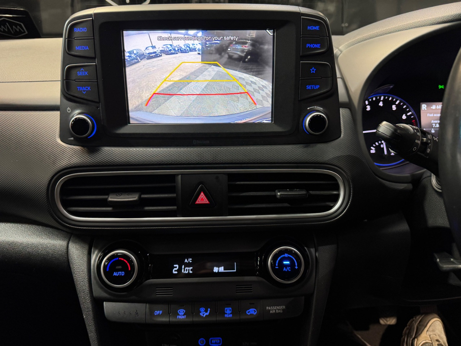 2018 Hyundai Kona - image 17