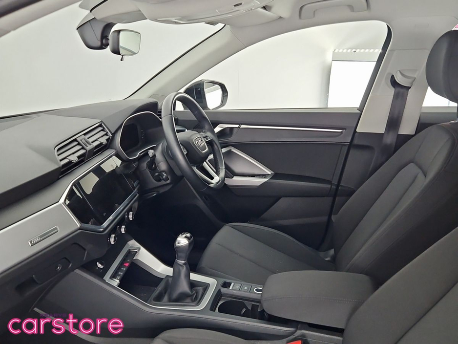 2024 Audi Q3 - image 12