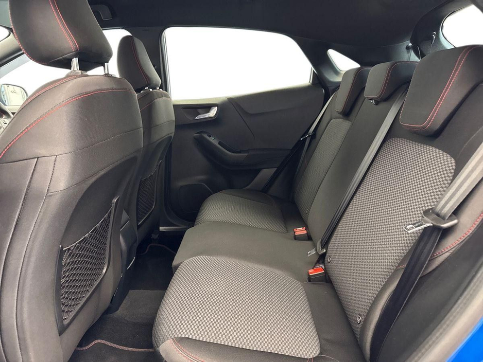 2022 Ford Puma - image 10