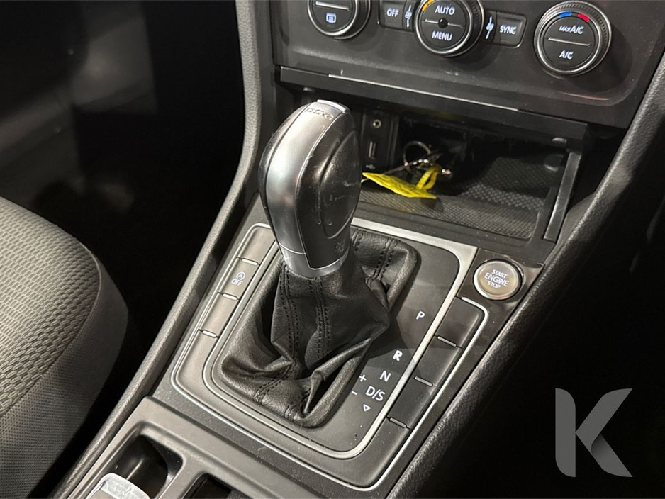 2018 Volkswagen Golf - image 16