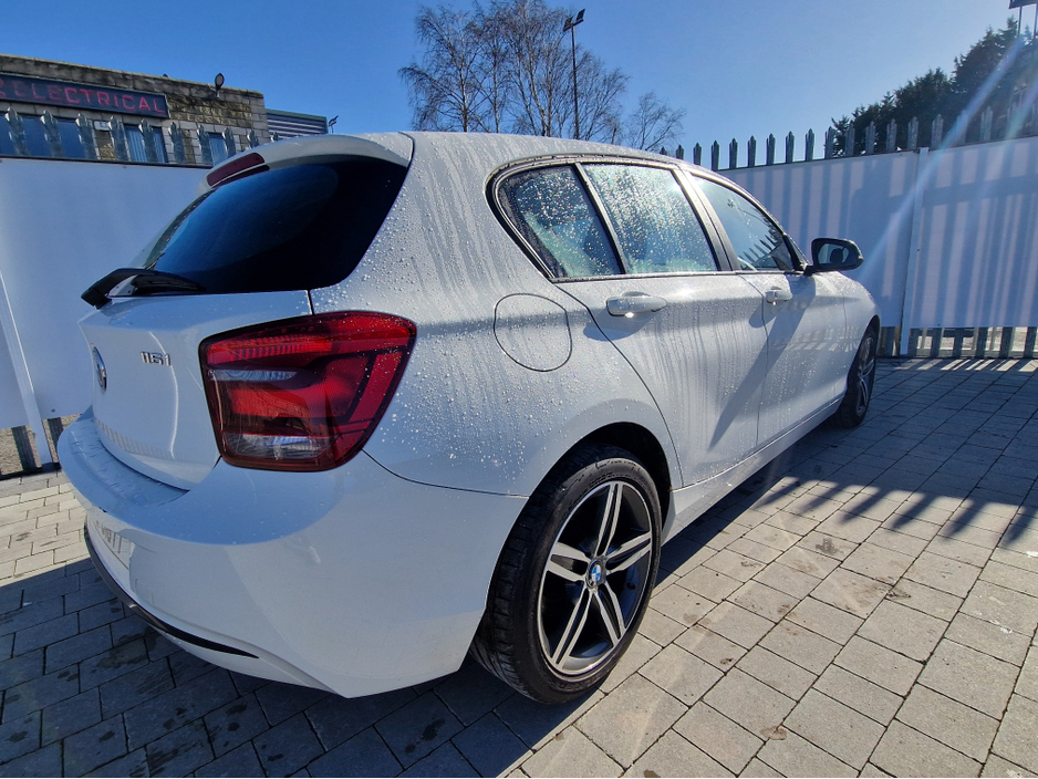 2015 BMW 1 Series - image 9