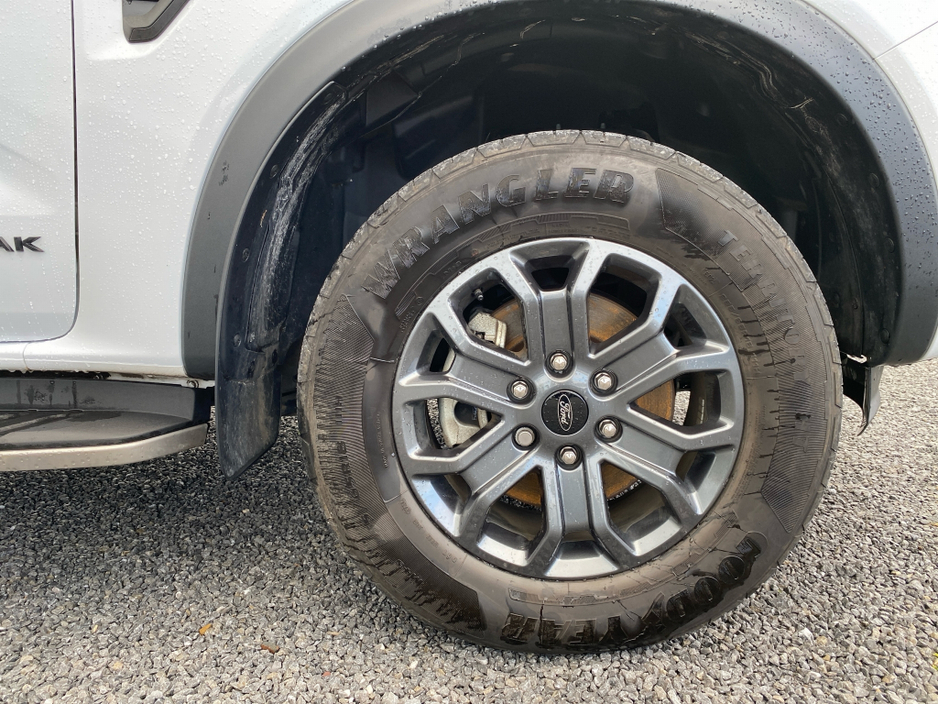 2025 Ford Ranger Wildtrak 2.0 Auto... Electric roller shutter