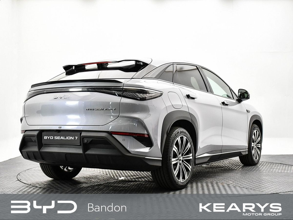 2026 BYD Sealion 7 - image 2