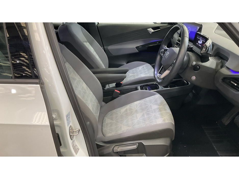 2022 Volkswagen ID.3 - image 9