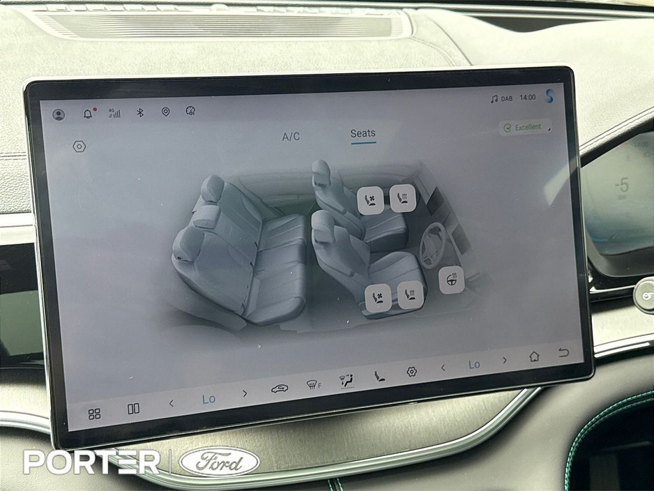 2025 BYD Seal U - image 19