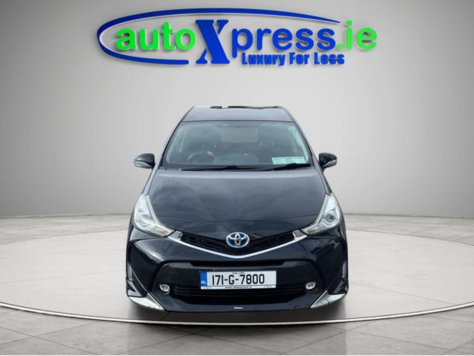 2017 Toyota Prius - image 38