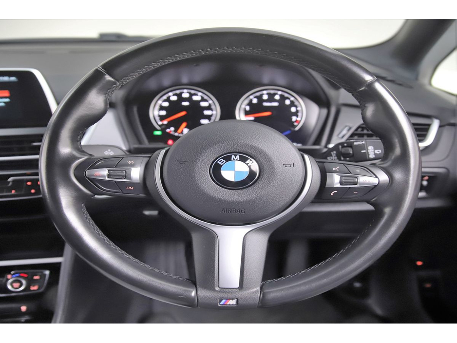 2020 BMW 2 Series - image 14