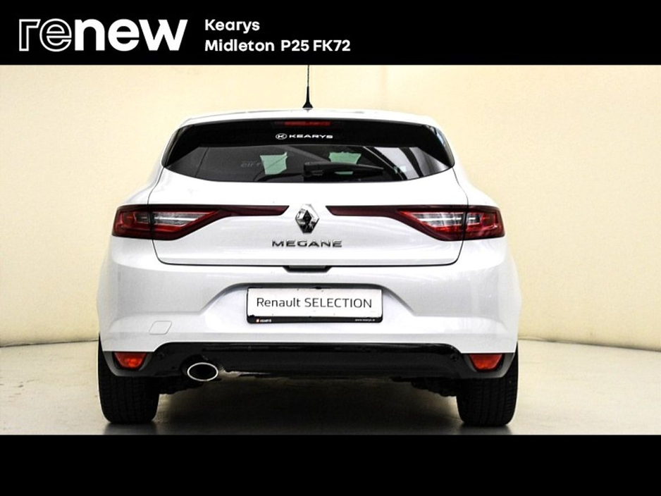 2020 Renault Megane - image 10
