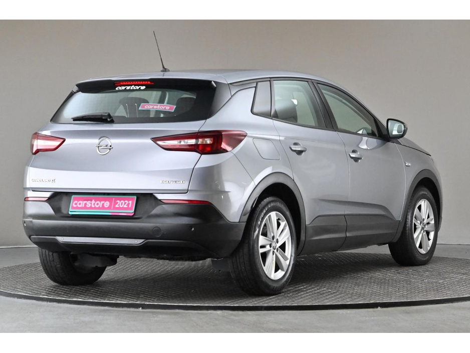 2021 Opel Grandland X - image 9
