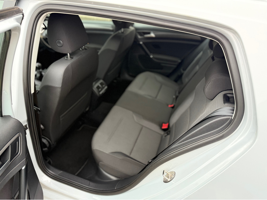 2018 Volkswagen Golf SE NAVIGATION 1.5 TSI BLUEMOTION TECHNOLOGY, 1.4, MANUAL, 2 YEAR NCT, LOW TAX, LOW INSURANCE €16,995