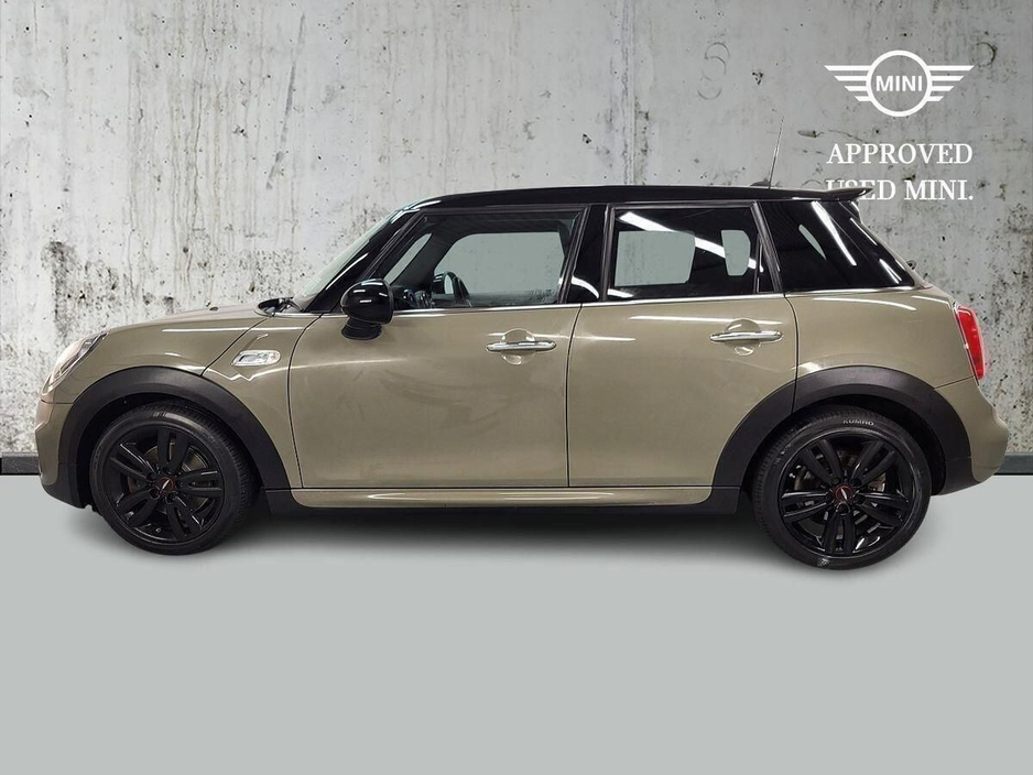 2019 MINI Hatch 5-Door Cooper S Sport €19,975