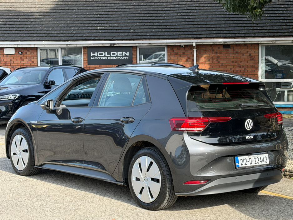 2021 Volkswagen ID.3 - image 11