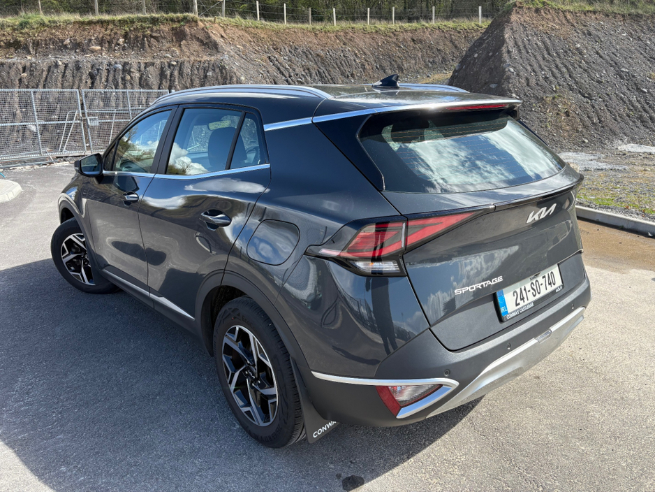 2024 Kia Sportage - image 6