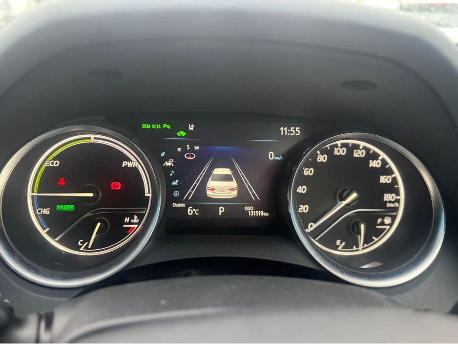 2019 Toyota Camry Hybrid – Pearl White, High Spec, JBL, Mint €20,750