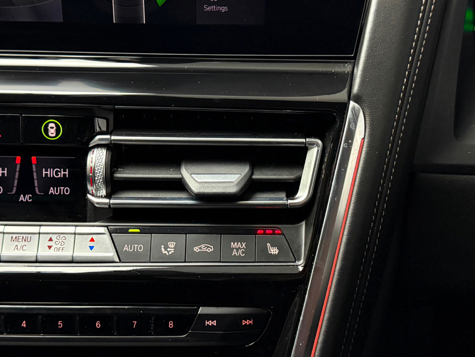 2021 BMW 8 Series - image 19
