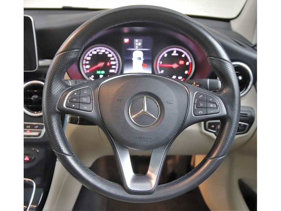 2017 Mercedes-Benz GLC Class 220 D 4MATIC *FULL BEIGE LEATHER* €29,890