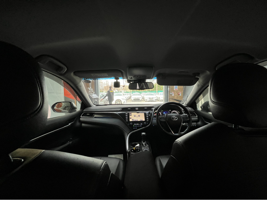 2019 Toyota Camry - image 15