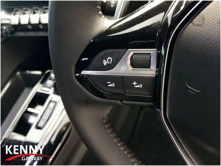 2024 Peugeot 5008 - image 24