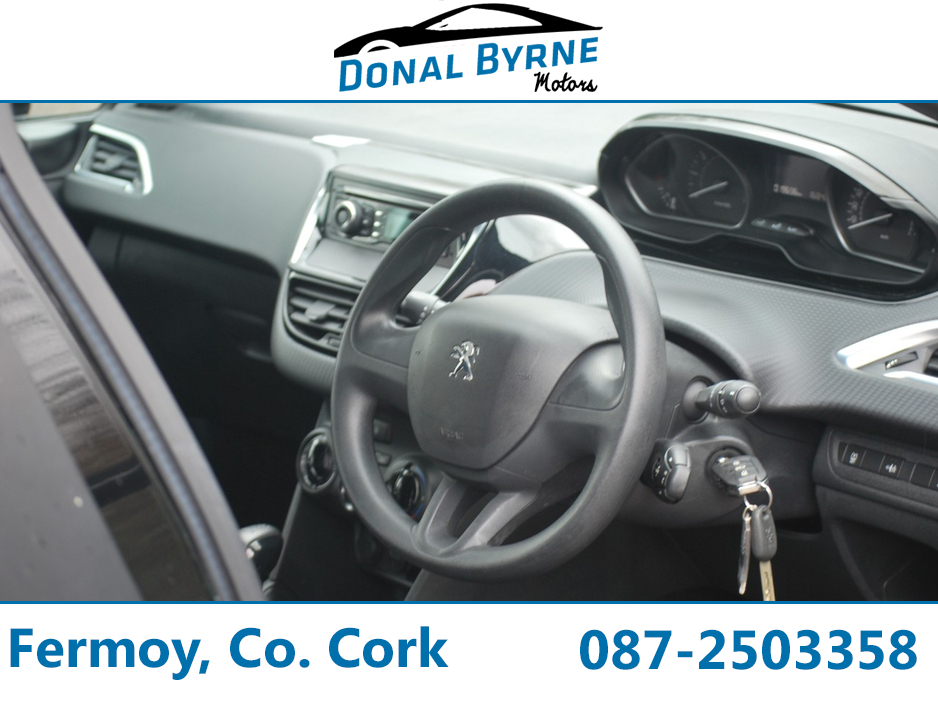 2016 Peugeot 208 - image 12