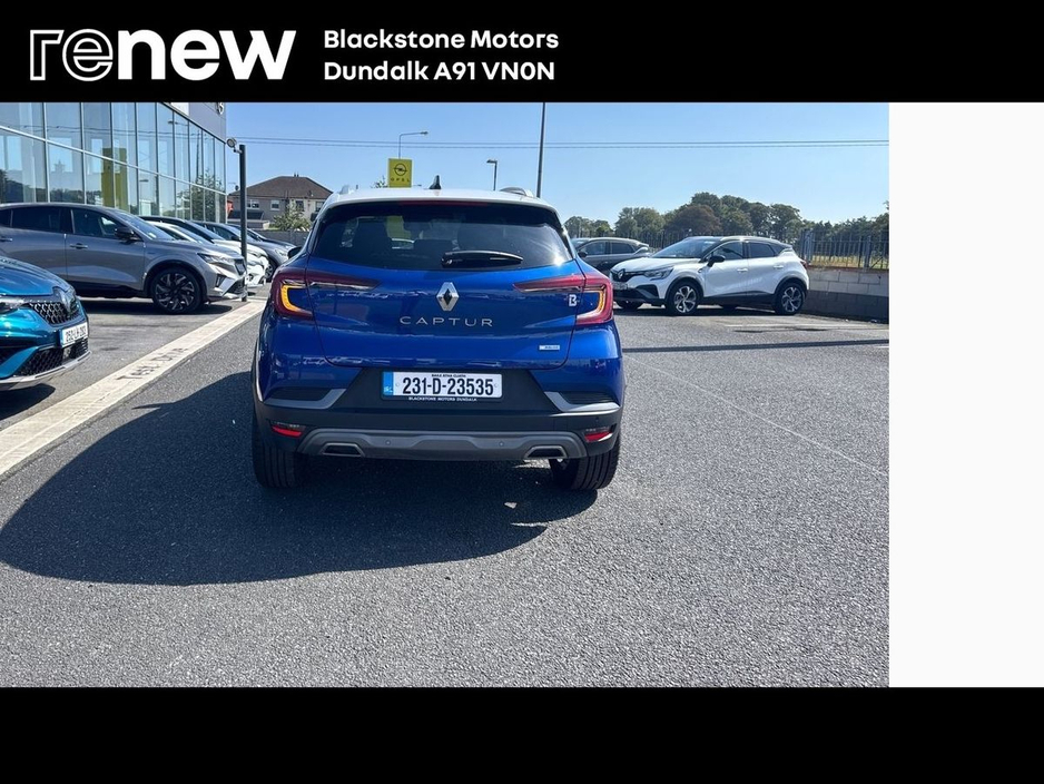 2023 Renault Captur - image 17