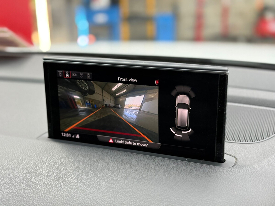 2018 Audi Q7 - image 12