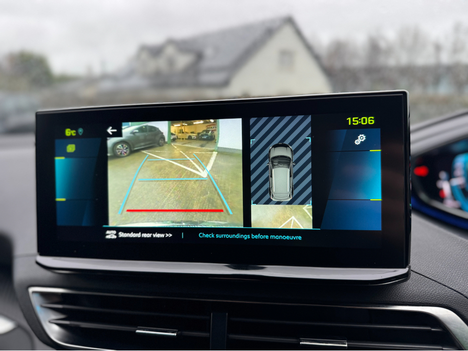 2022 Peugeot 3008 - image 8