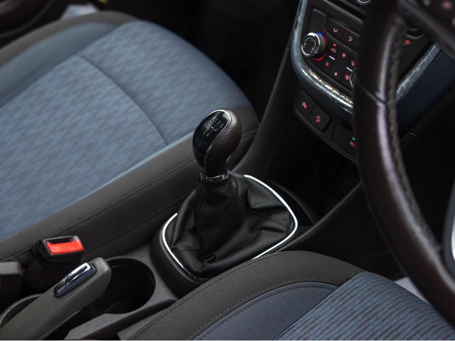 2014 Opel Mokka SC 1.6 I S/S 4DR €6,950