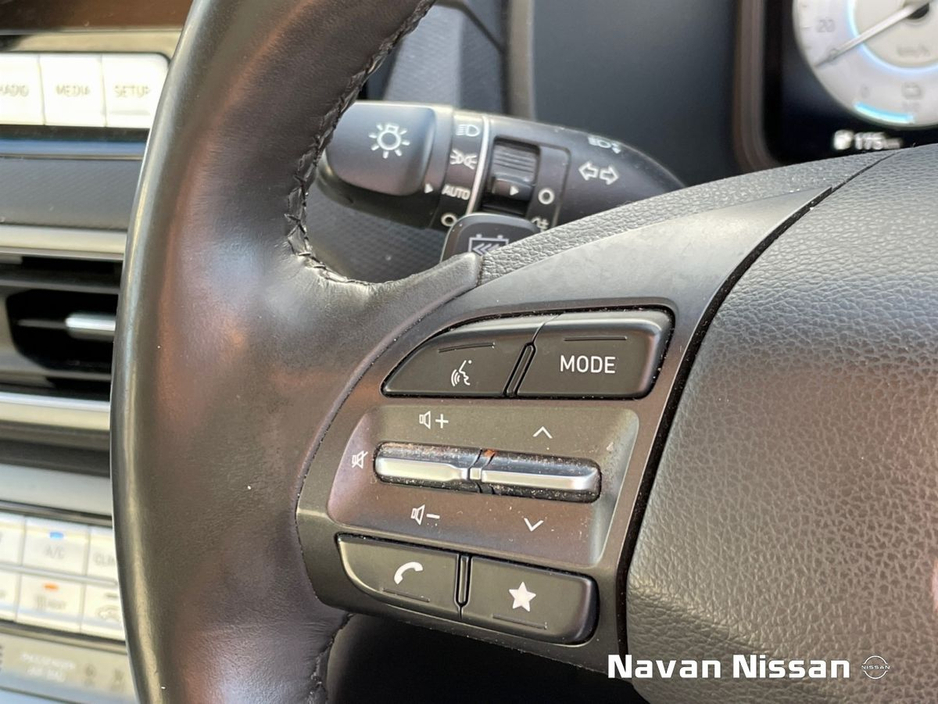 2022 Hyundai Kona EV Premium 64 kWh €21,850