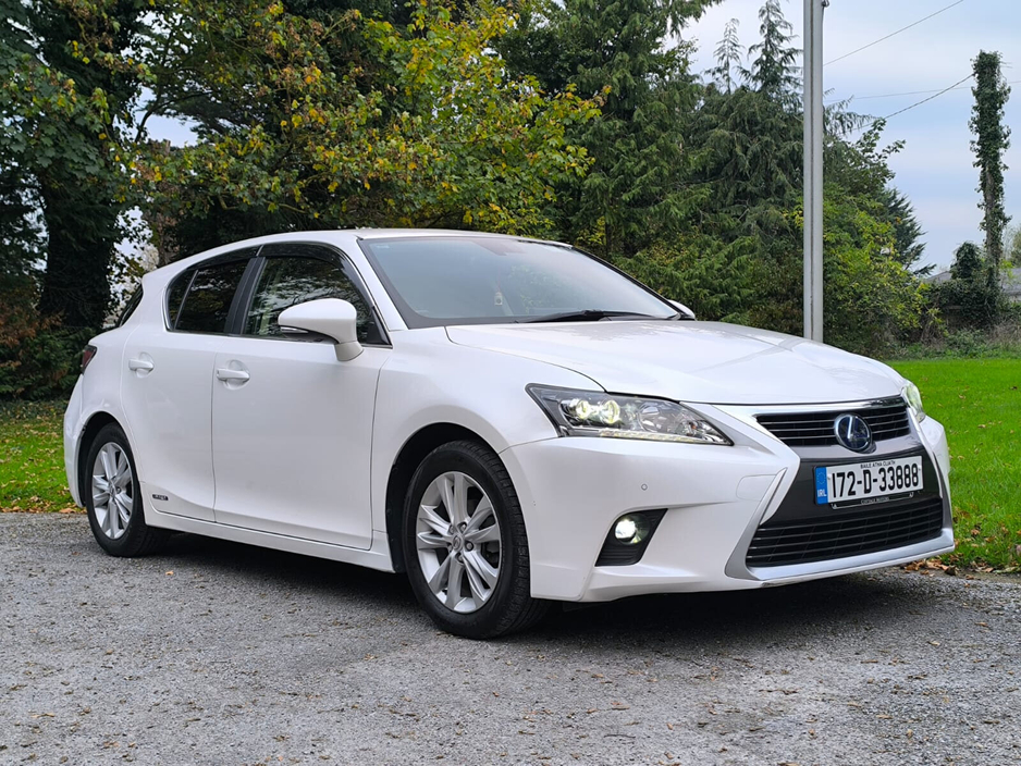 2017 Lexus CT 200 h - image 26