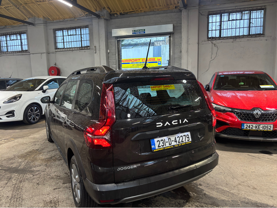 2023 Dacia Jogger - image 17