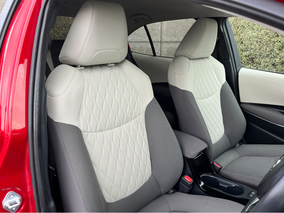 2021 Toyota Corolla - image 12